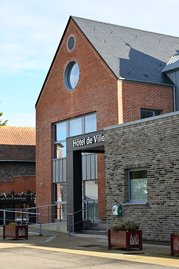 LA-GORGUE-MAIRIE-YVES-WOZNIAK