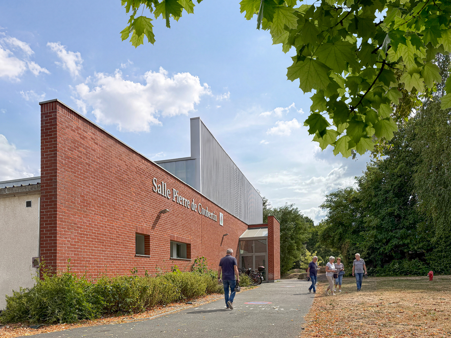AUCHY-LES-MINES-SALLE-DE-SPORTS-1