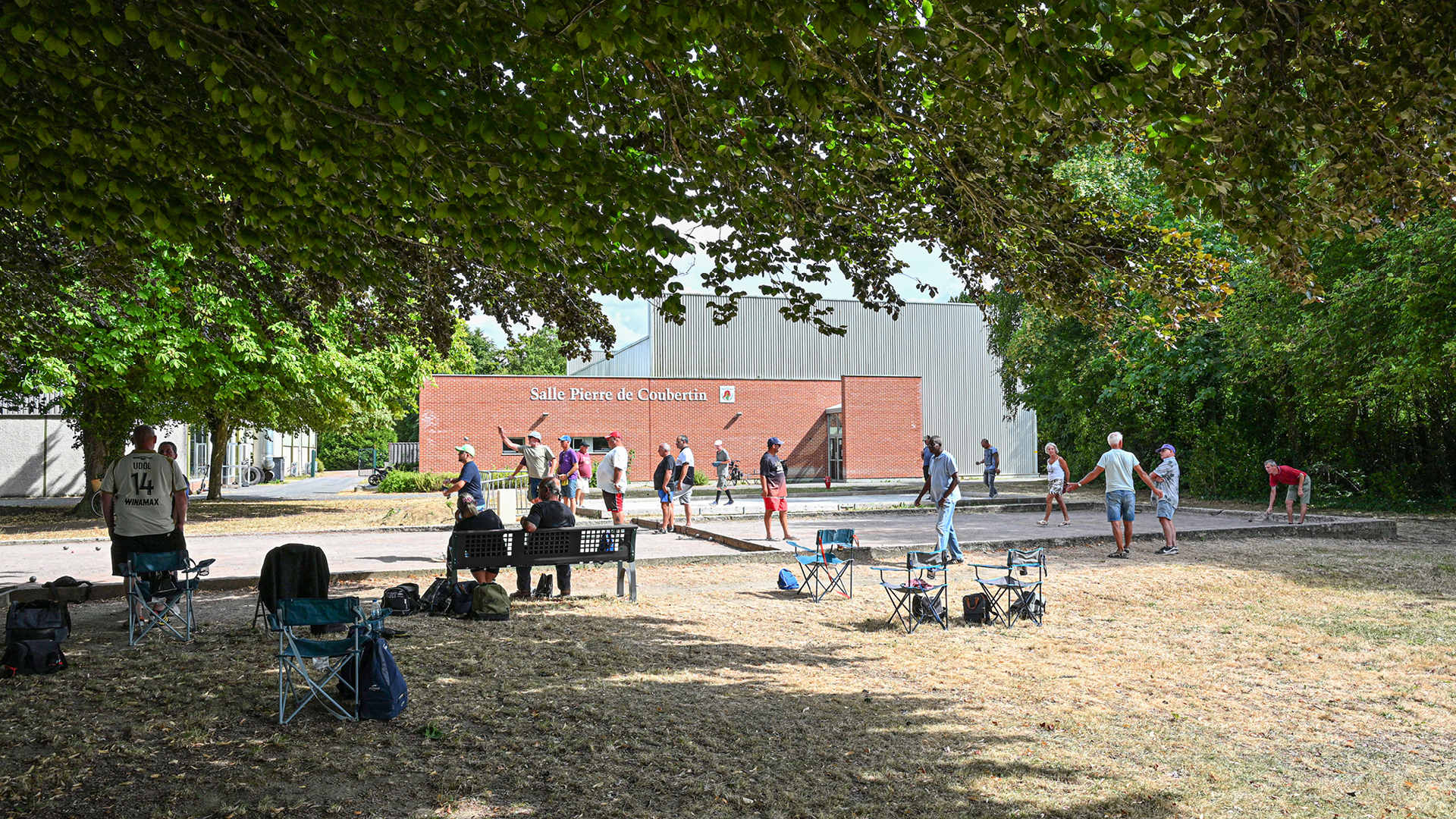AUCHY-LES-MINES-SALLE-DE-SPORTS-1