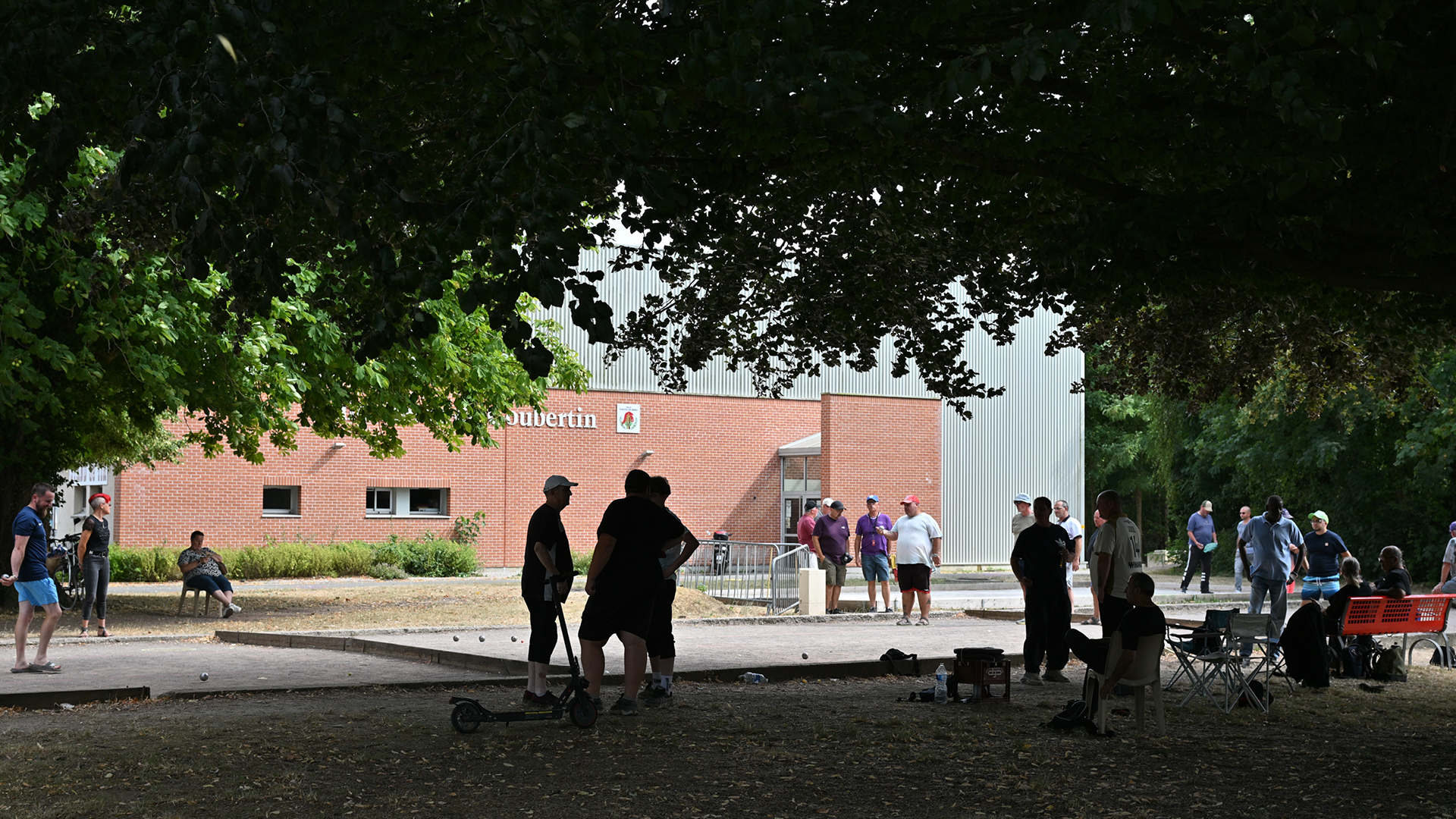 AUCHY-LES-MINES-SALLE-DE-SPORTS-1