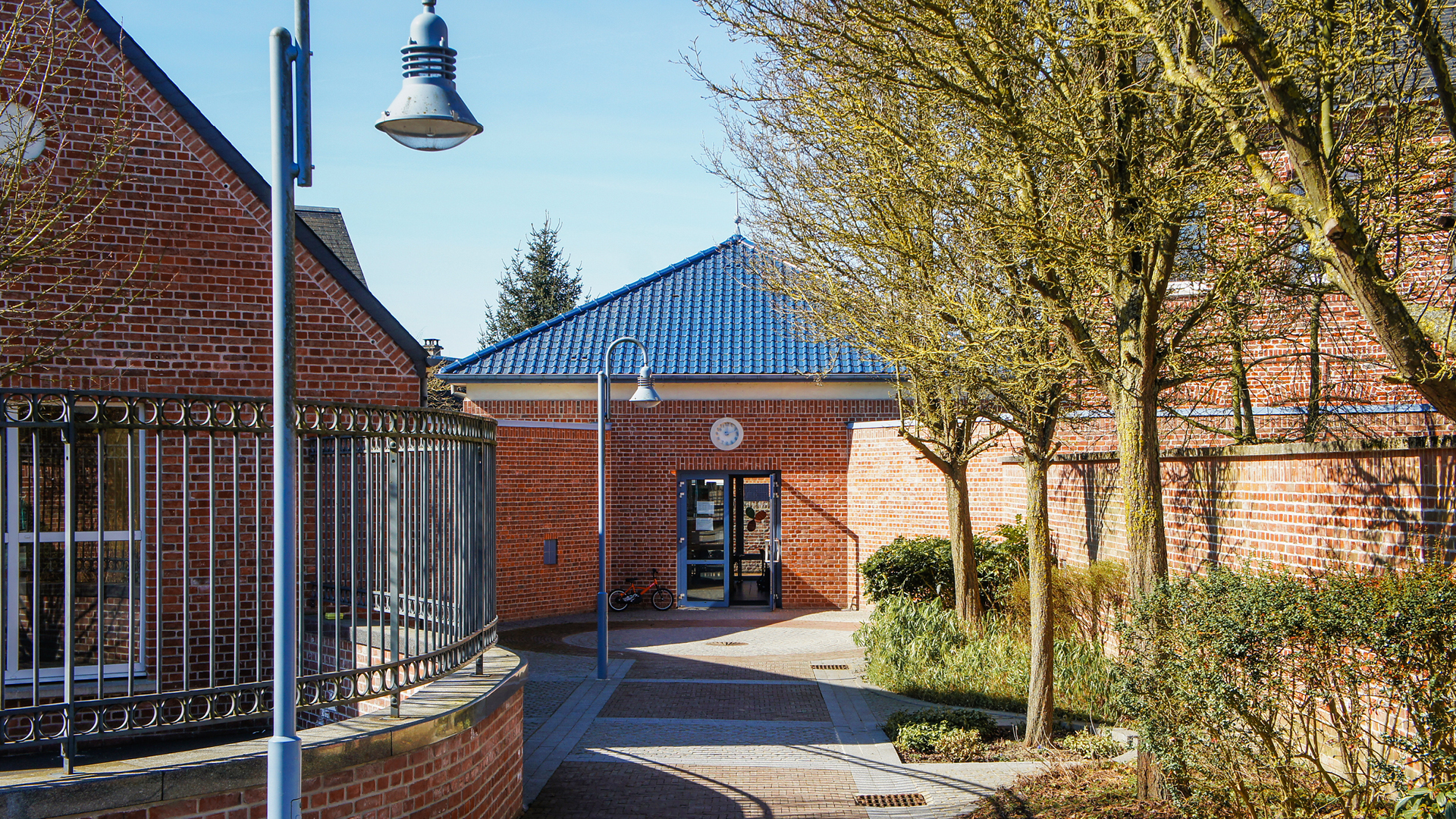 BETHENCOURT-GROUPE-SCOLAIRE-YVES-WOZNIAK-1