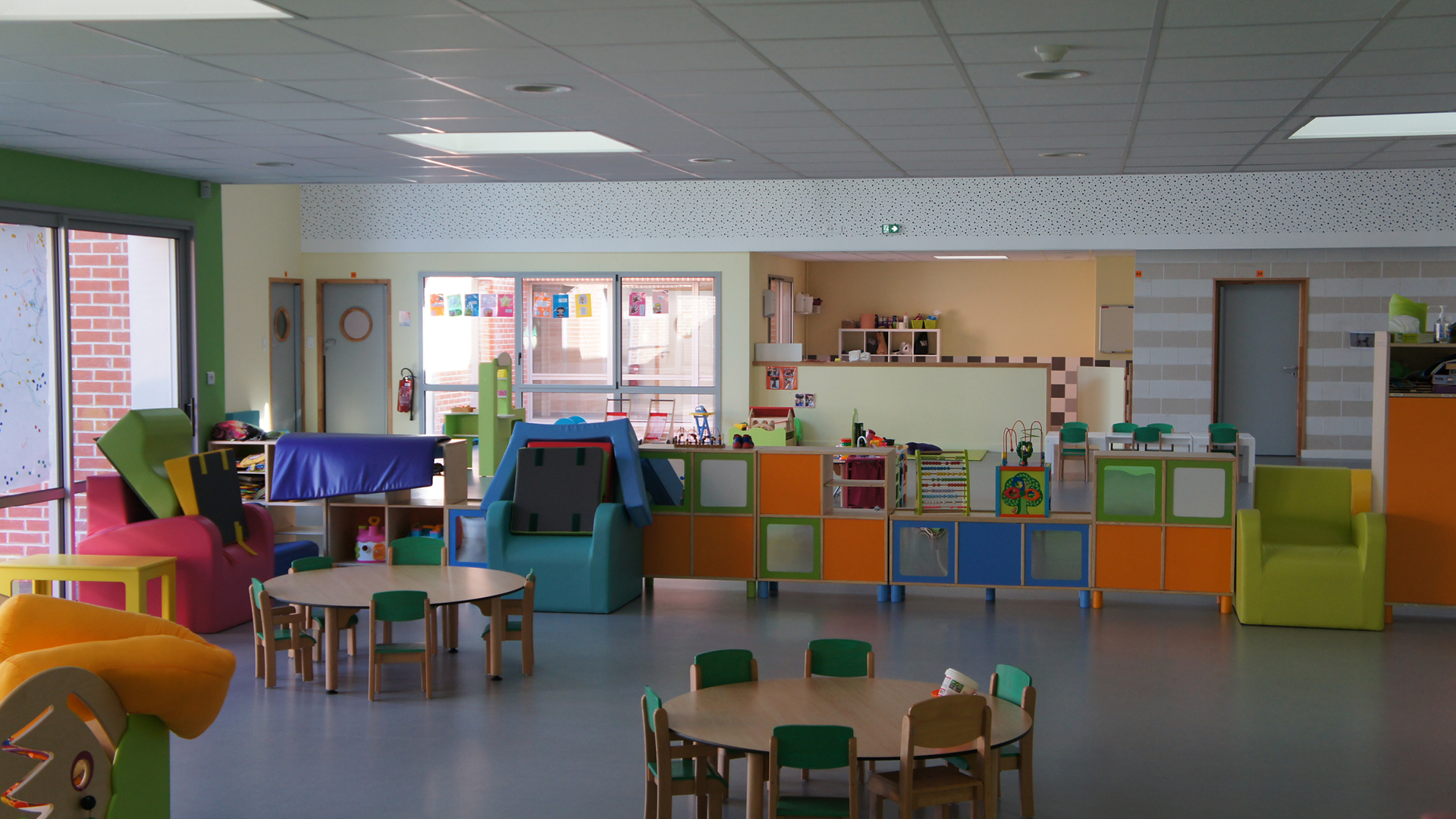DOUVRIN-POLE-ENFANCE-CRECHE-YVES-WOZNIAK-1