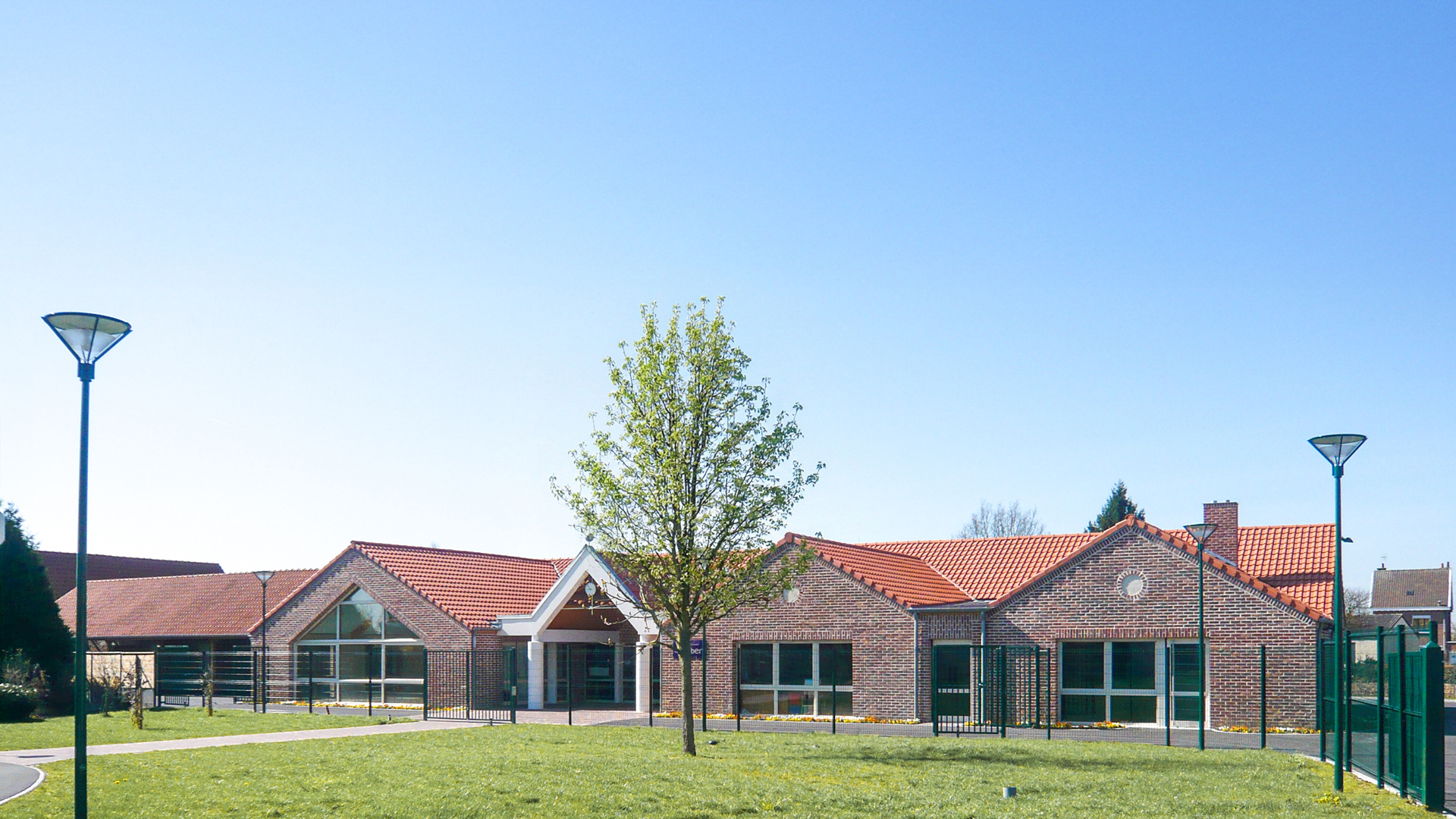 FROMELLES-GROUPE-SCOLAIRE-YVES-WOZNIAK-1
