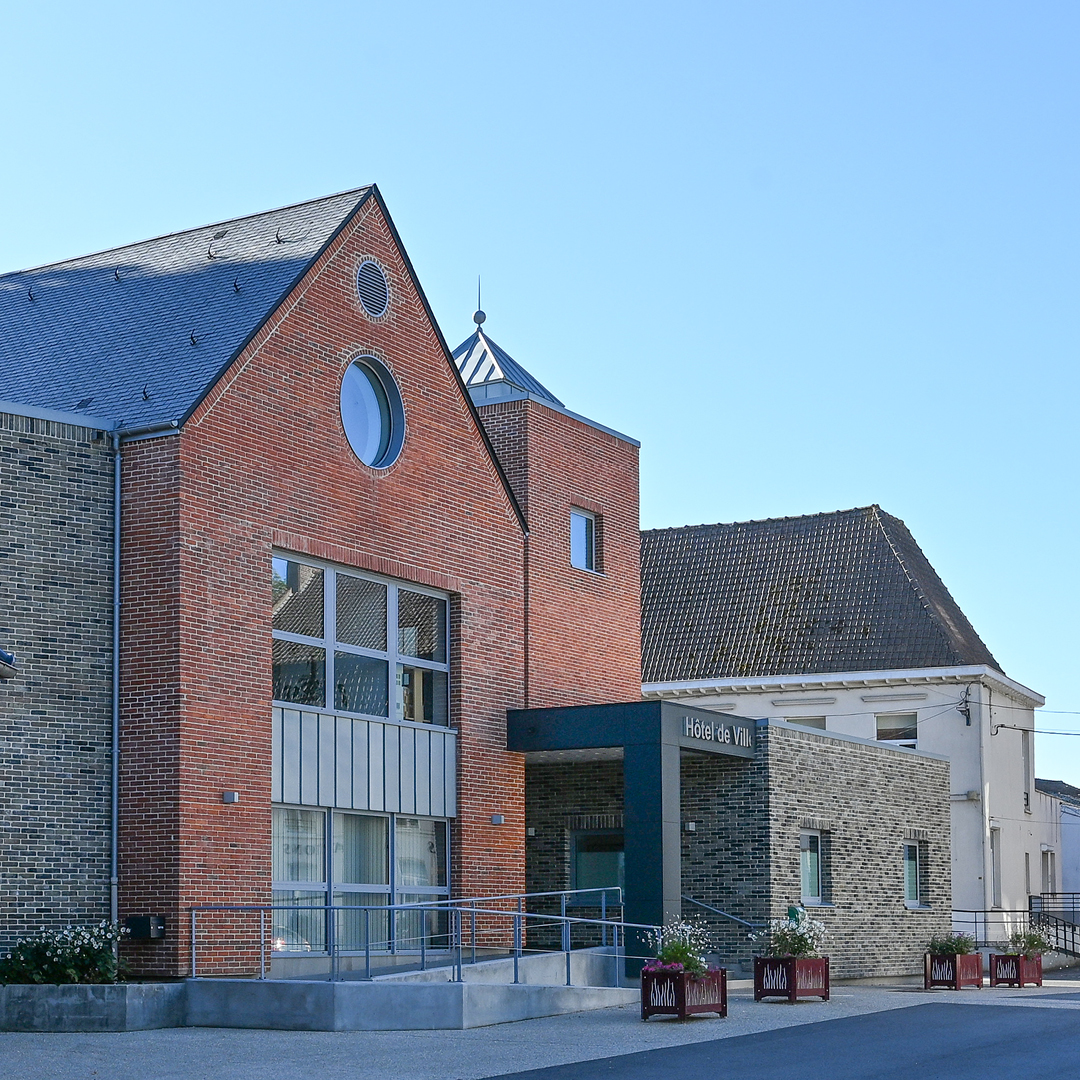 LA GORGUE-MAIRIE-YVES WOZNIAK-1
