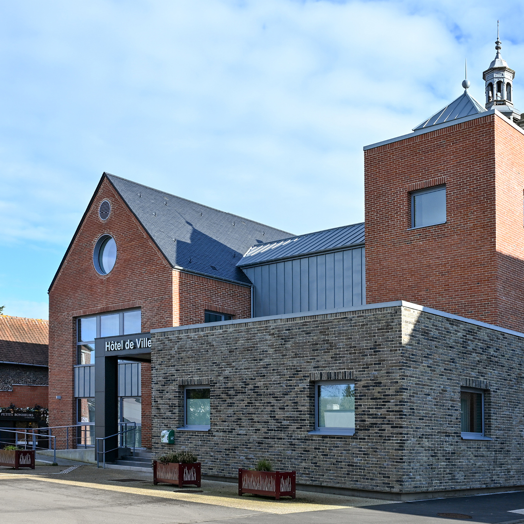 LA GORGUE-MAIRIE-YVES WOZNIAK-1