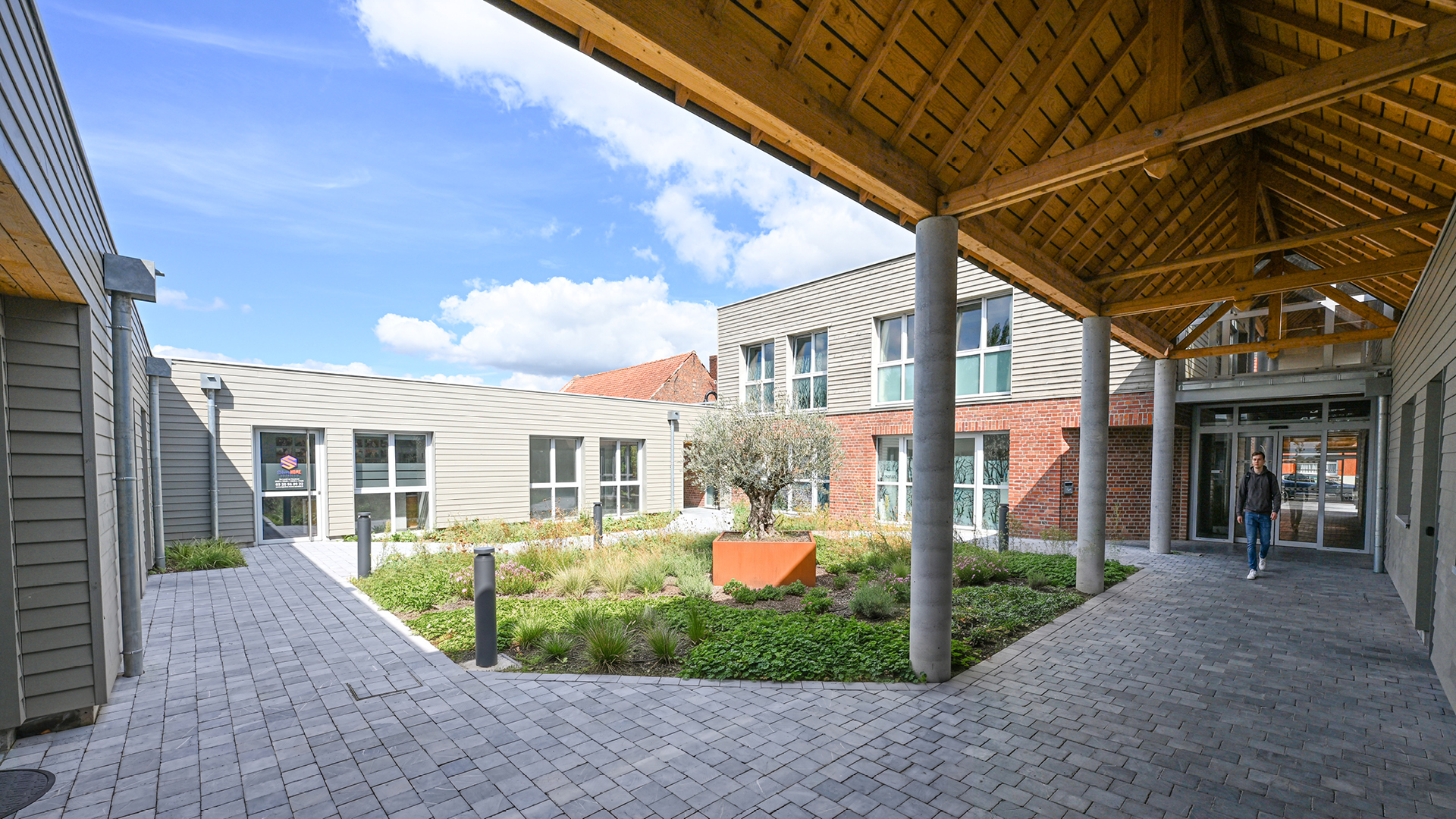 SAINGHIN-EN-WEPPES-CENTRE-DUBAN-YVES-WOZNIAK-1